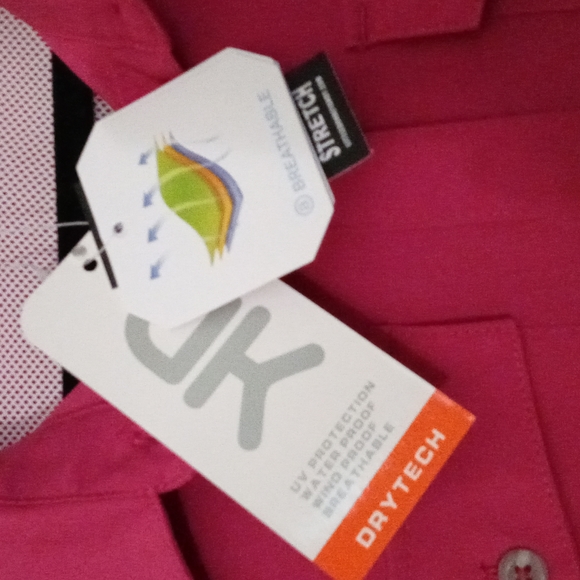 Little Donkey Andy Dry Tech buttondown - Picture 2 of 4